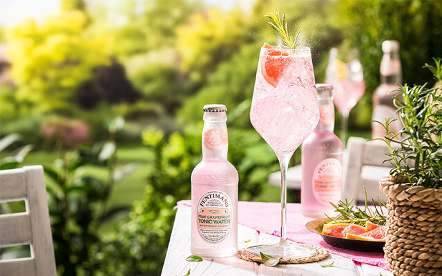 White Wine & Grapefruit Gin Spritz