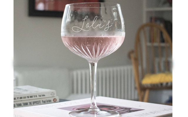valentines+gin+gift+idea+gin+copa+glass.png