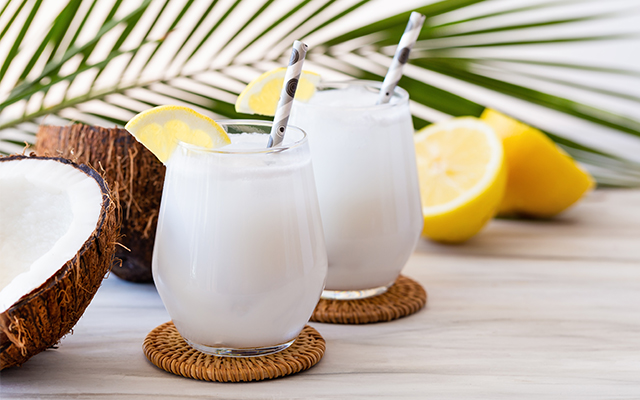 Coconut shell drinking glasses optional!