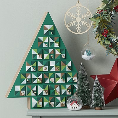 Wooden Tree Calendar