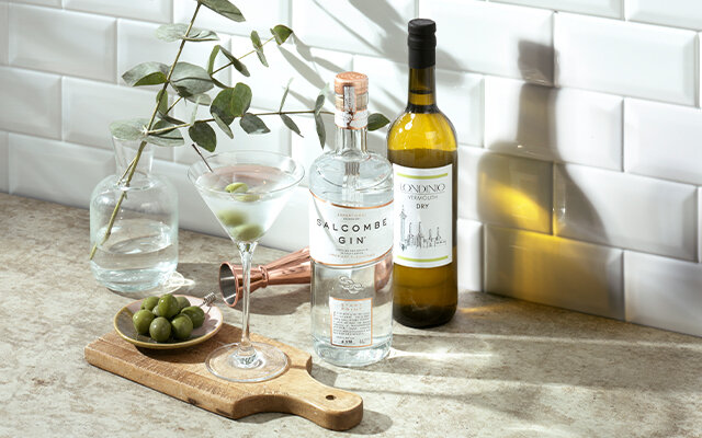 Get everything you need to create perfect Martinis at home with our gorgeous cocktail bundle, available here on our online shop.