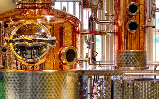 Dolly, Cotswolds Dry Gin still