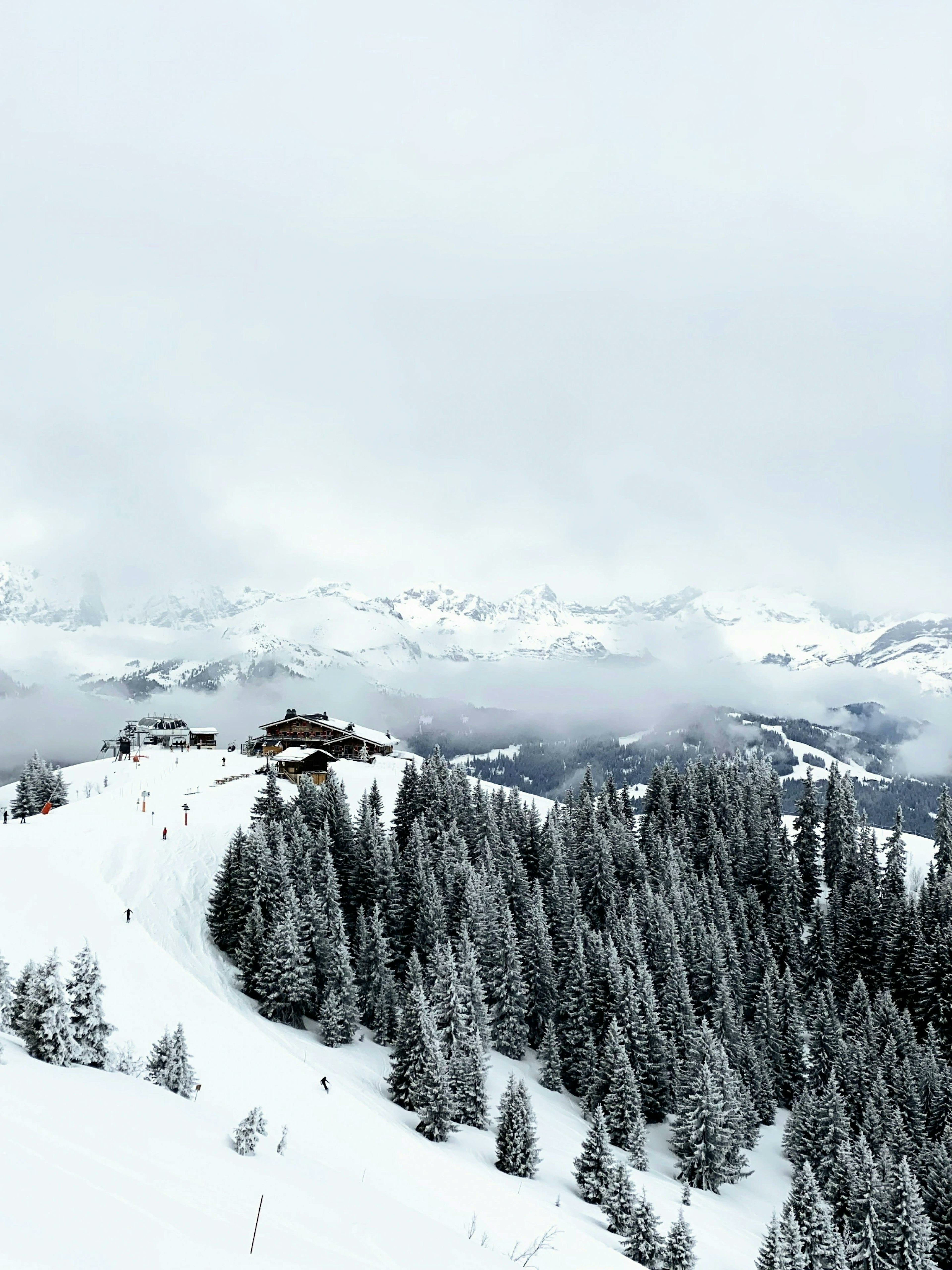 Vue aérienne de la station de ski