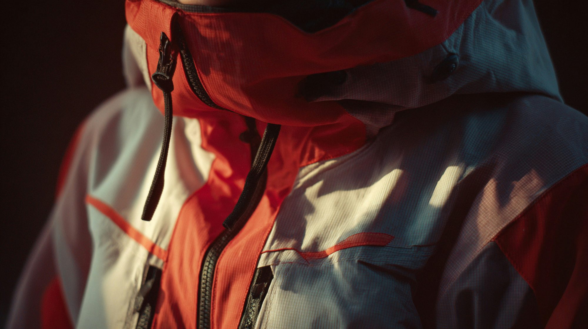 Focus sur une veste imperméable 