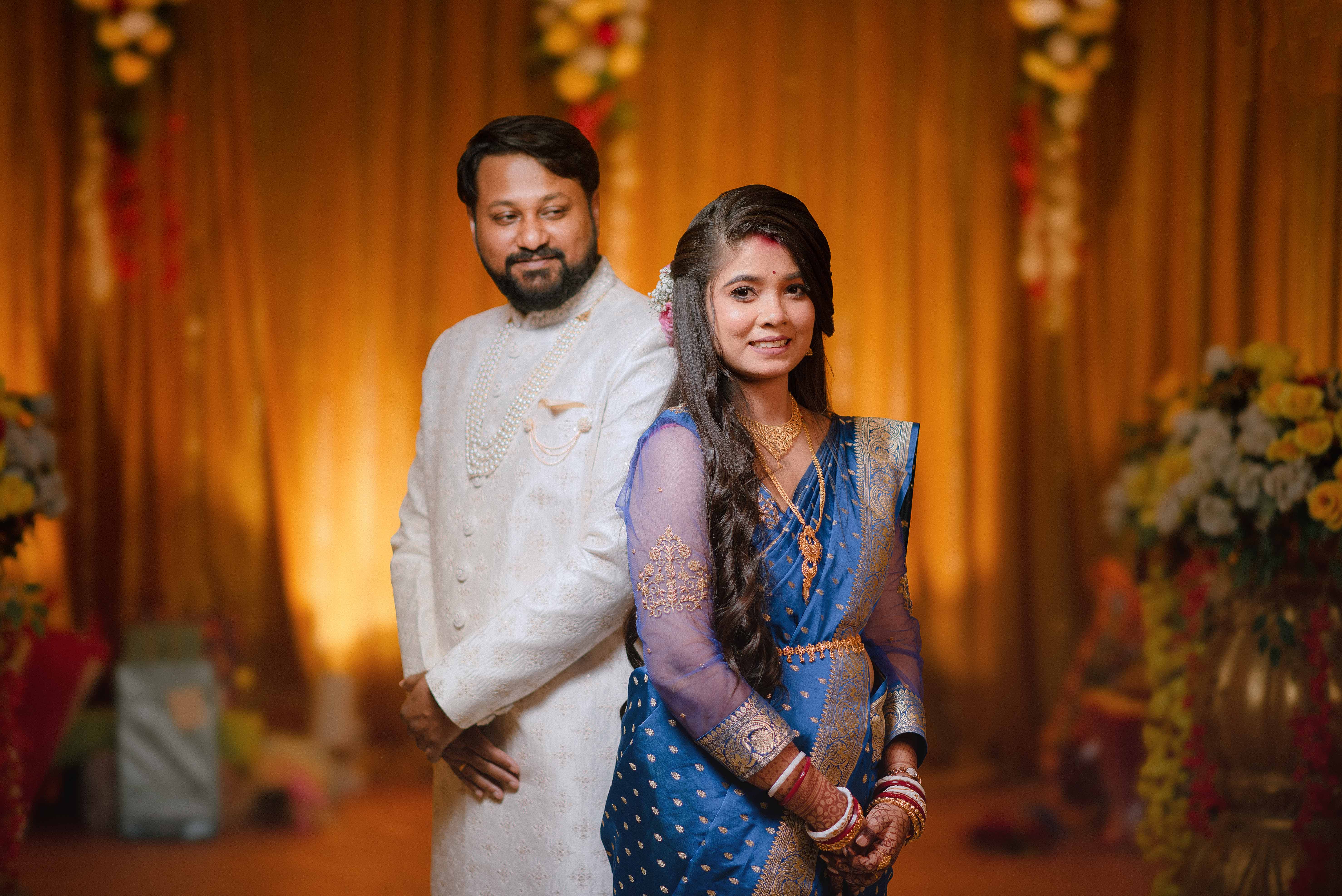 Elegant couple portrait by Chayanot 