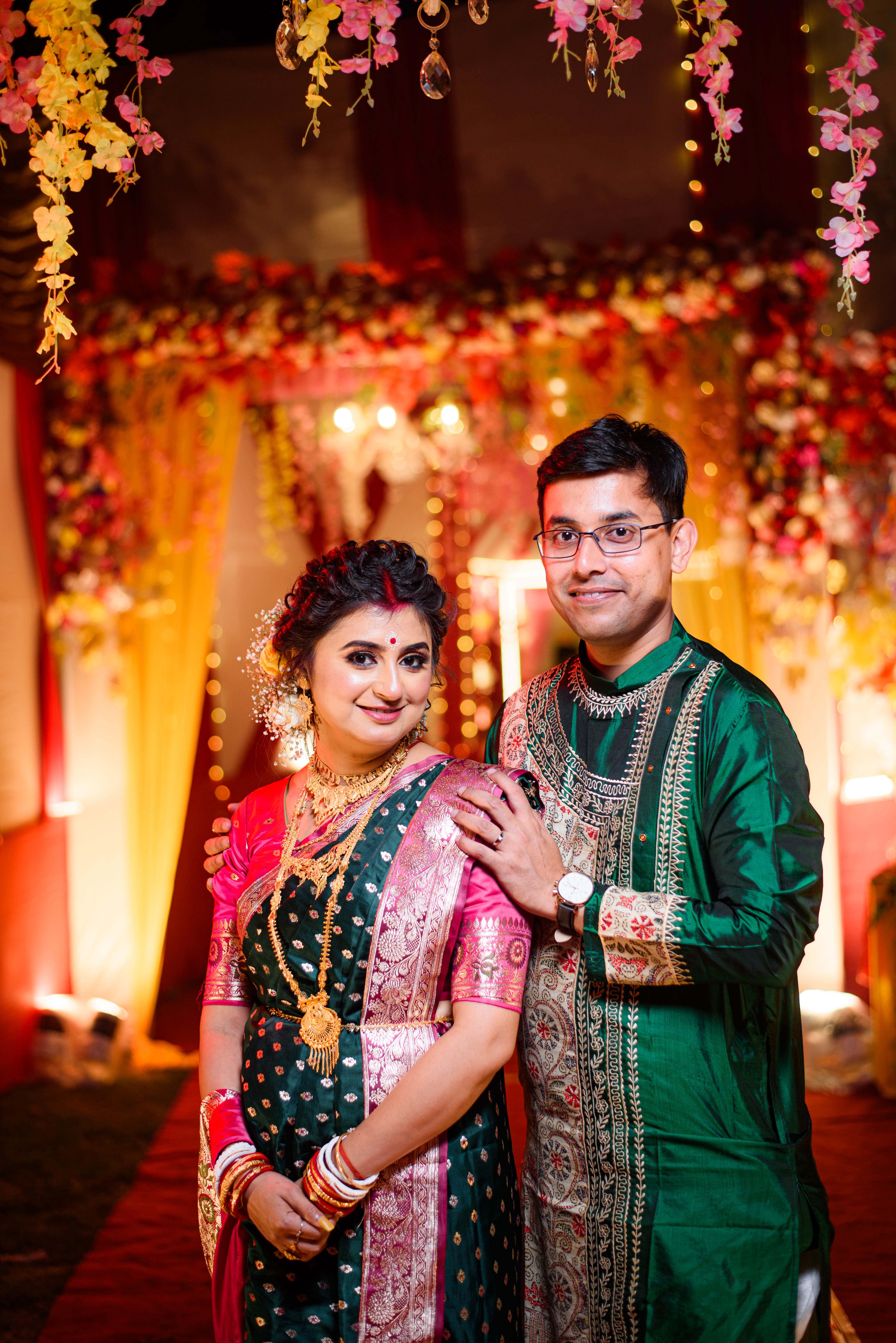 Artfully preserved couple portraits of Chayanot 