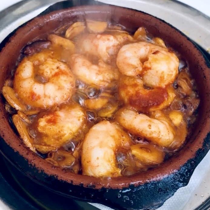 Garlic shrimps tapa