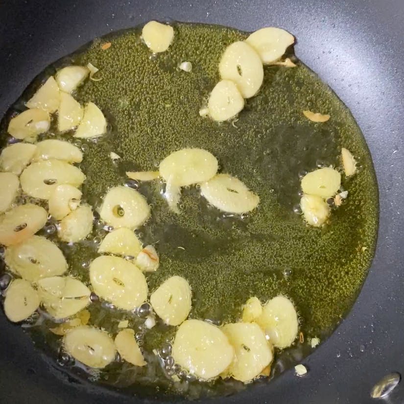 cooking garlic