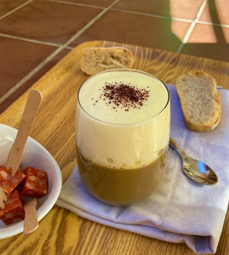 Lentil Cappuccino, "Trompe l'oeil" in the kitchen