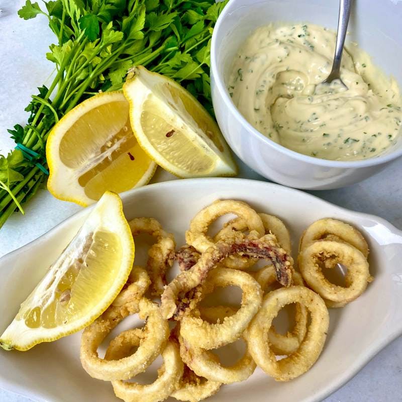 How to make a very Crispy Deep Fried Squids | Chef H. Delgado