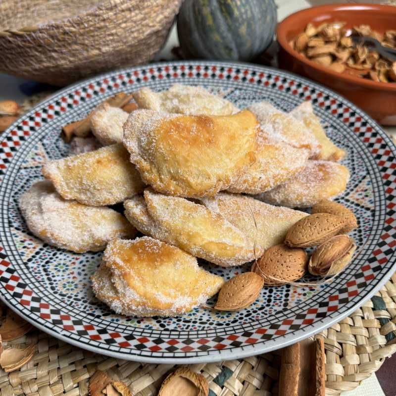 Empanadas with sweet pumpkin and almonds filling