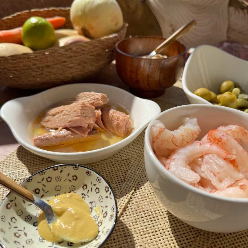 Ingredientes to make potato salad