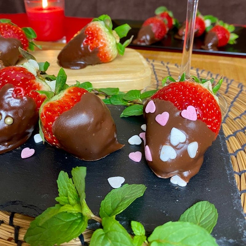 How to make Strawberries with Chocolate for Valentine's Day | Chef H ...