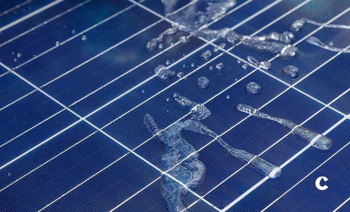 DSD's hydrophobic effect on solar panels