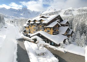 Louis Vuitton Ski Club ,Courchevel1850 , Hotel Cheval Blanc 