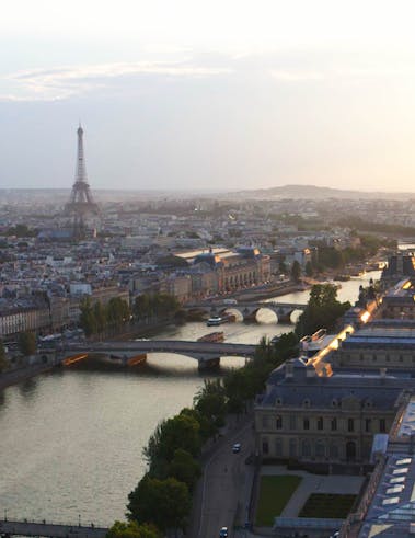 L'hôtel Cheval Blanc Paris face à la Seine