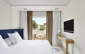 Suites and rooms at Saint-Tropez