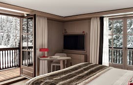 → Hotel Cheval Blanc +33 (0) 975 170 836 Hotel Courchevel 1850