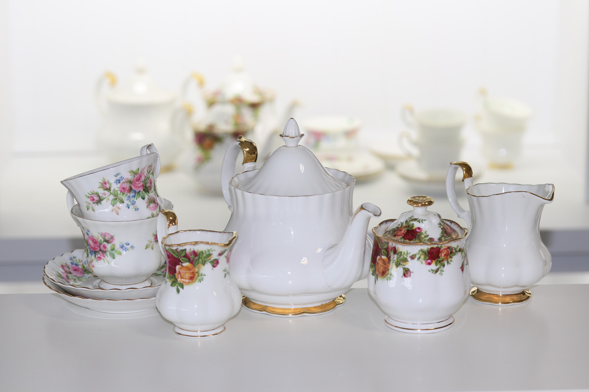 Royal albert outlet tea set