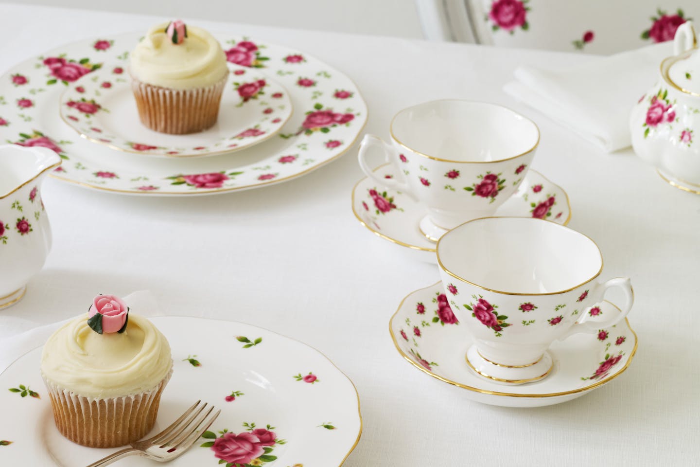 Royal Albert New Country Roses White Teacup