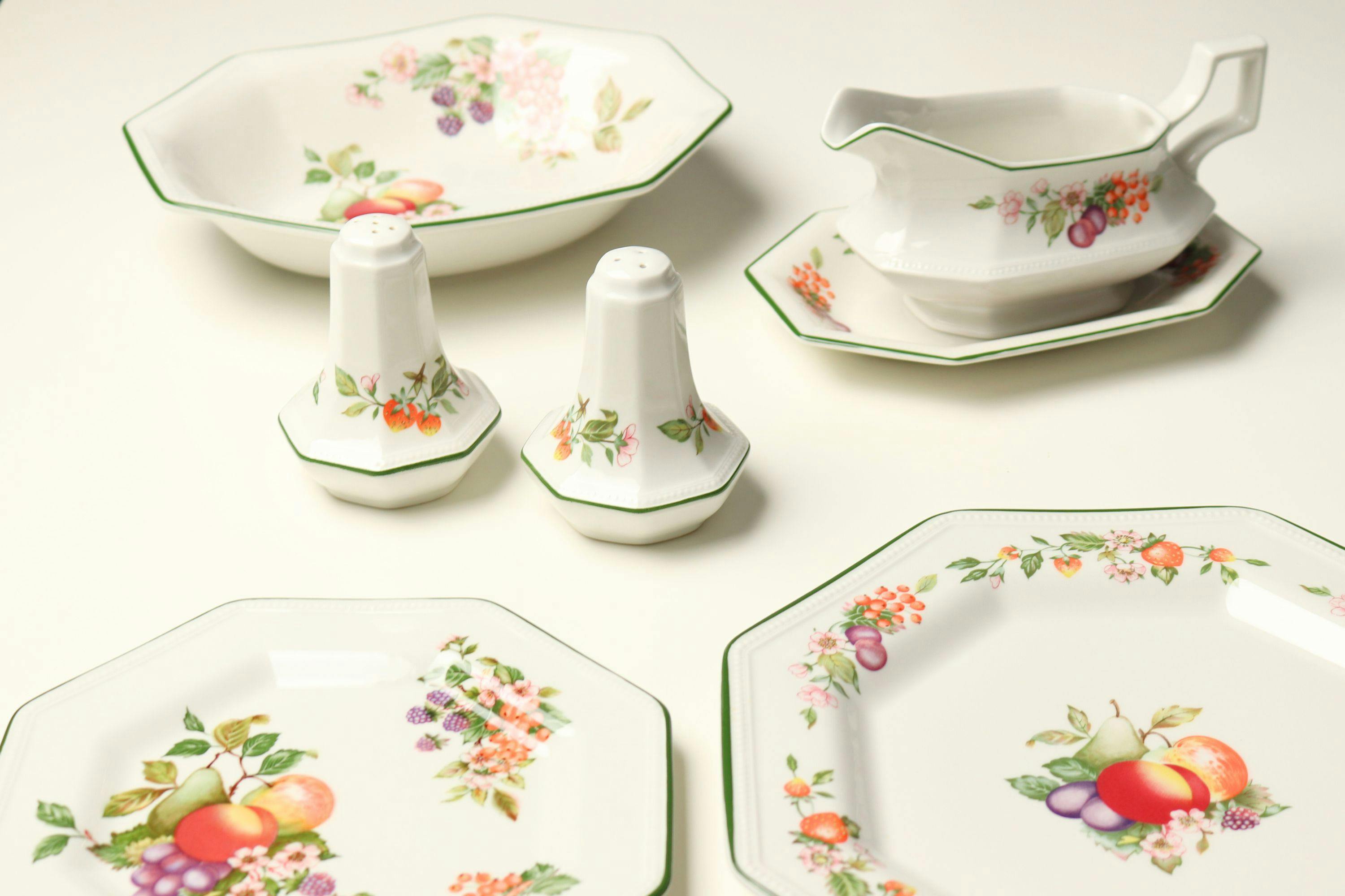 Johnson Brothers Fresh Fruit