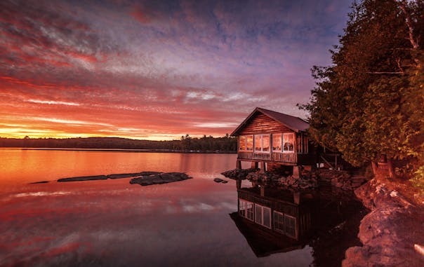 WIN A COTTAGE WEEKEND AWAY
