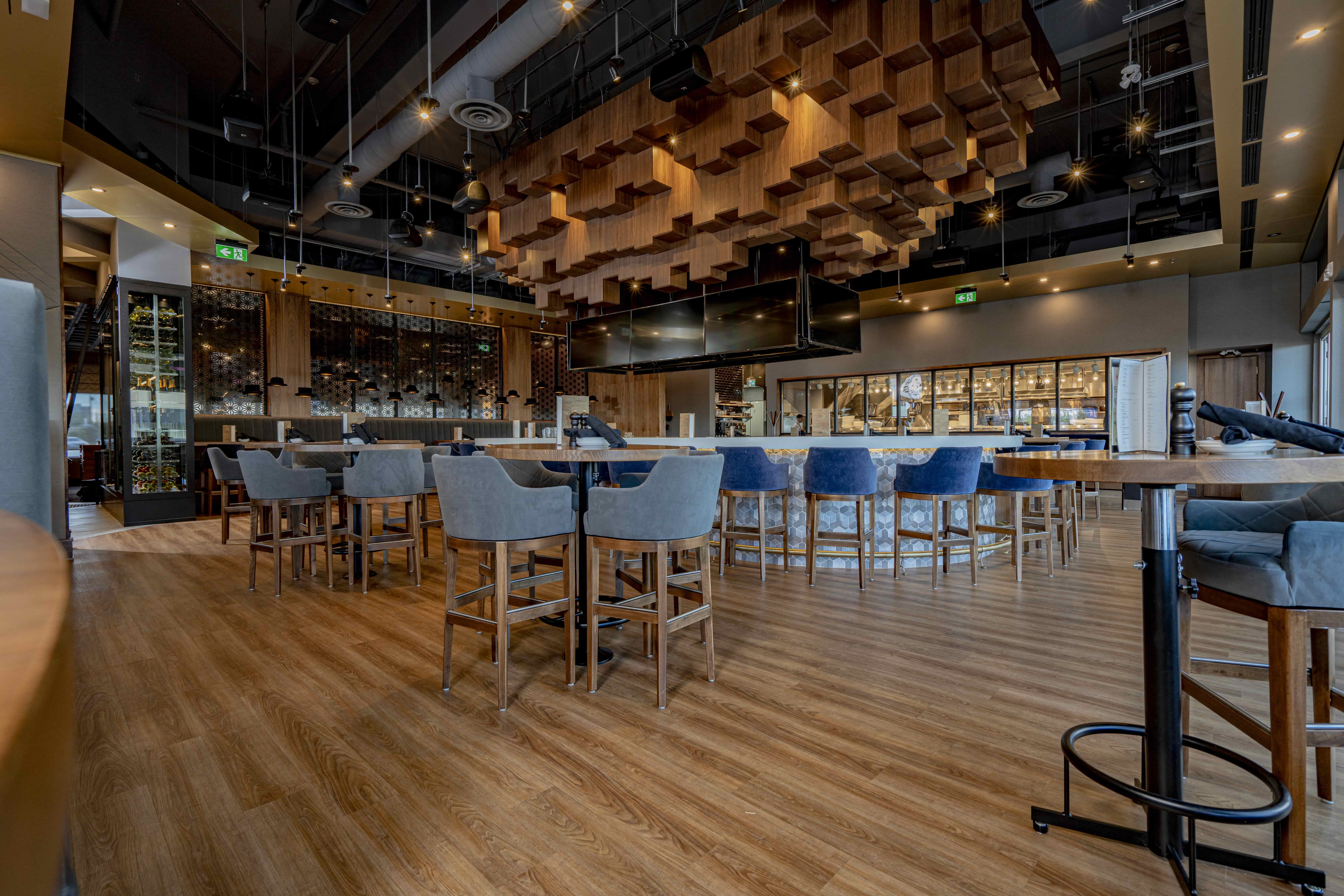 Happy Hour, Dinner, Late Night Ottawa, Hunt Club Chop Steakhouse & Bar