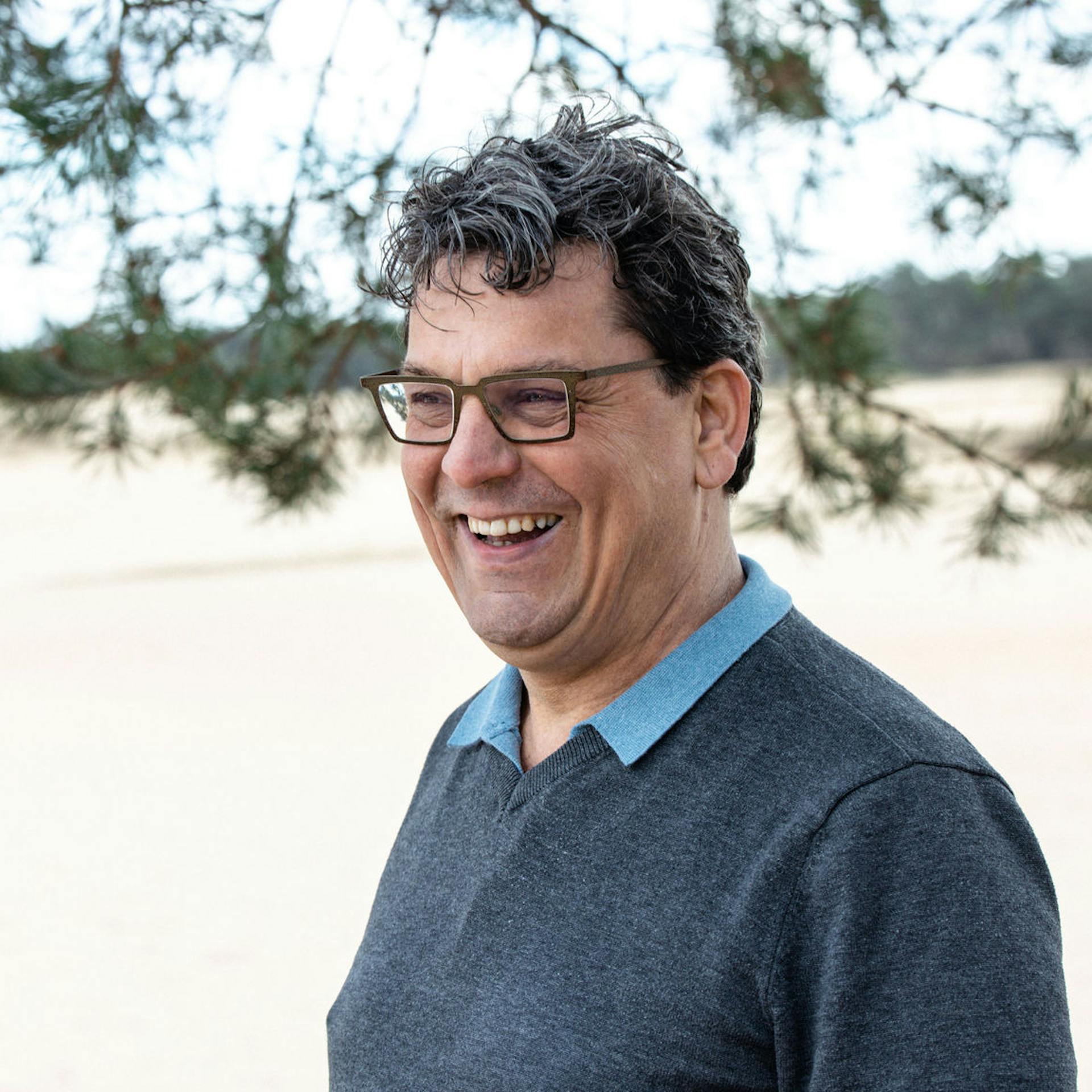 Als levensreisbegeleider help ik jou omgaan met levensveranderingen, zodat jij met meer geduld en vertrouwen je weg kunt vervolgen | Human Design Professional | Coaching en Begeleiding | Ceremoniespreker |