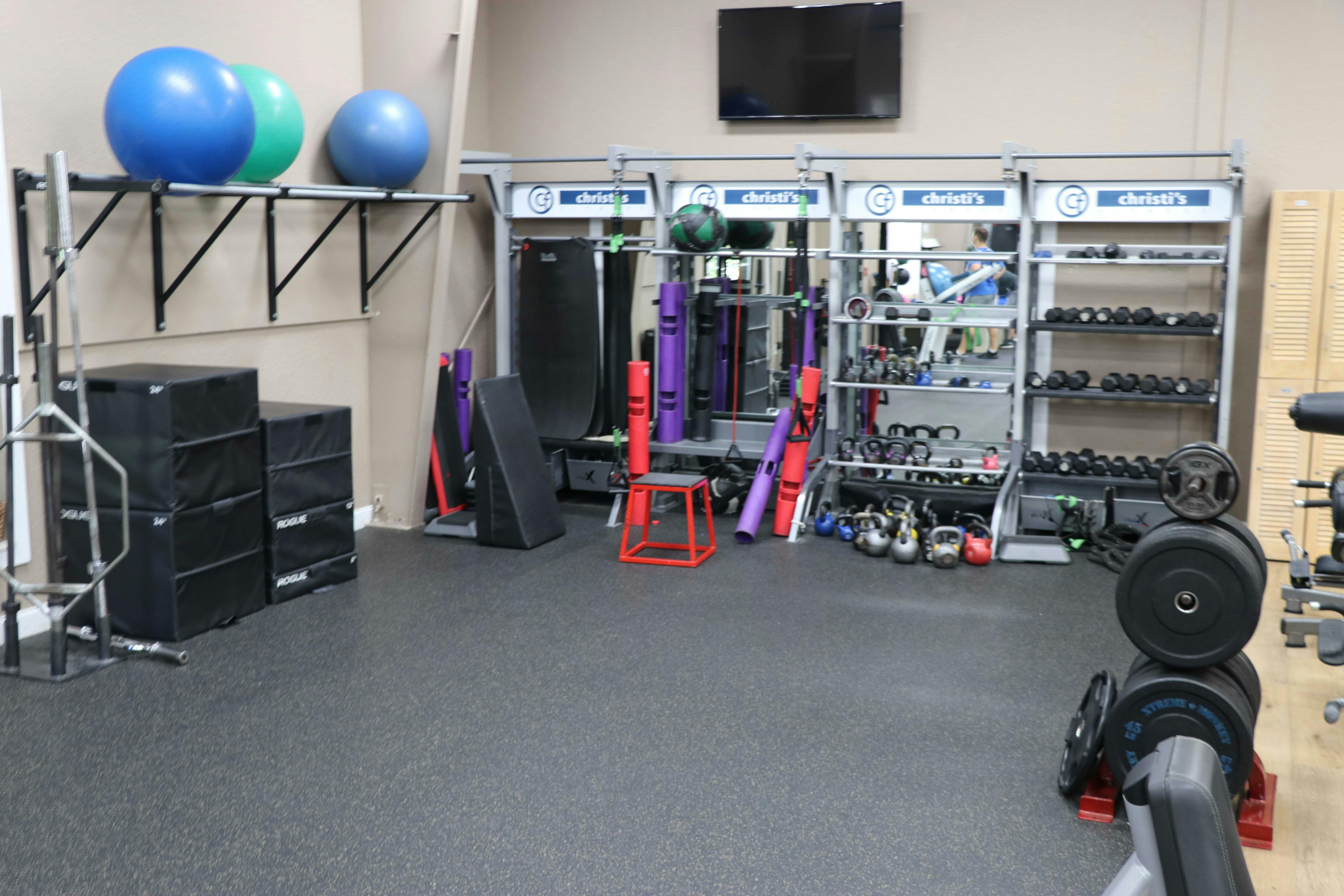 Gym and Health Club Vero Beach Christi's Fitness