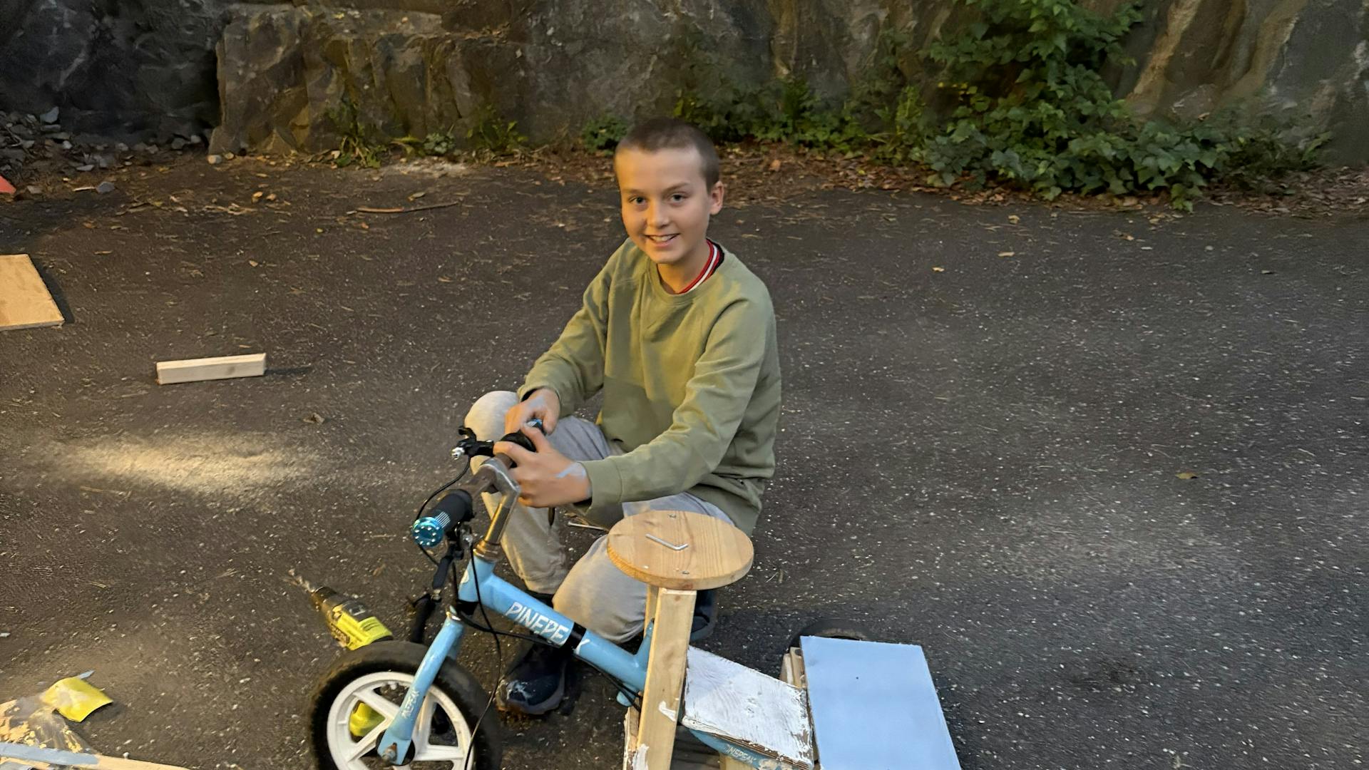 Mounting parts on the electric bike
