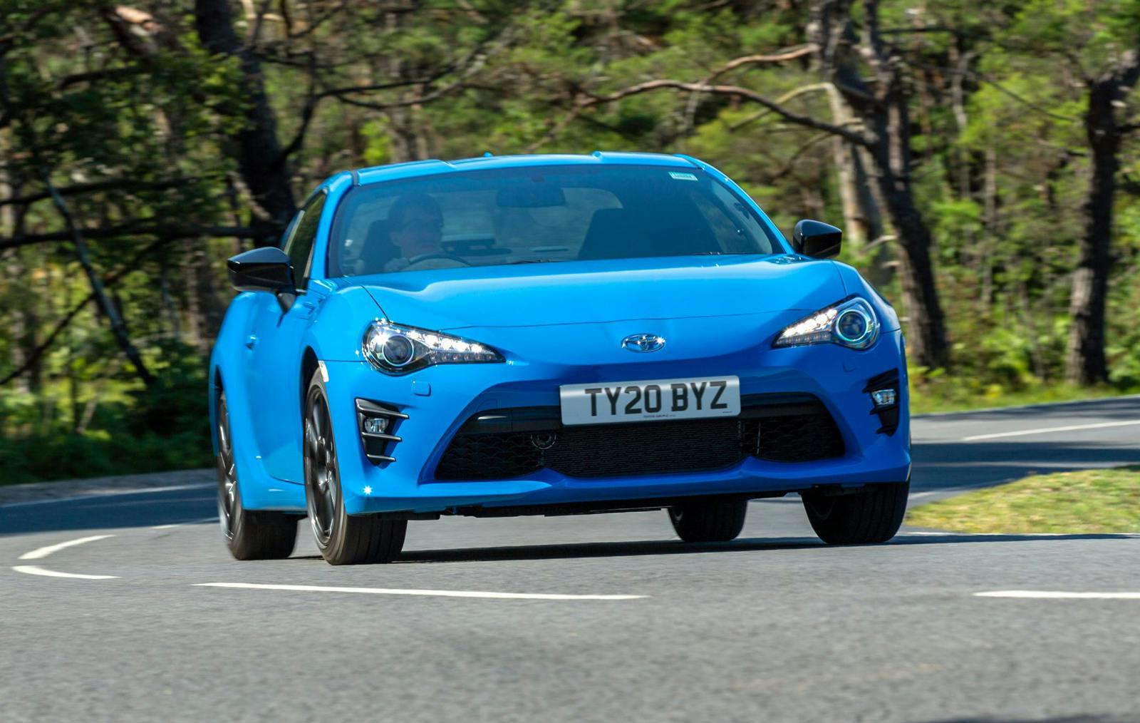 Best sports cars under £35,000 cinch