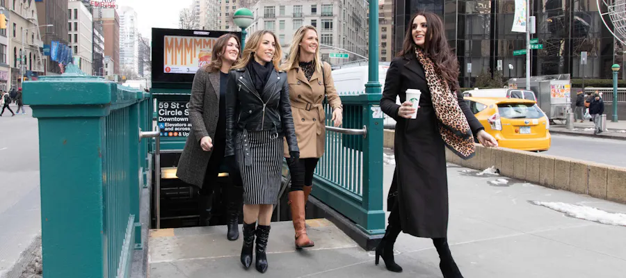 cinqe matchmaker walking around New York City