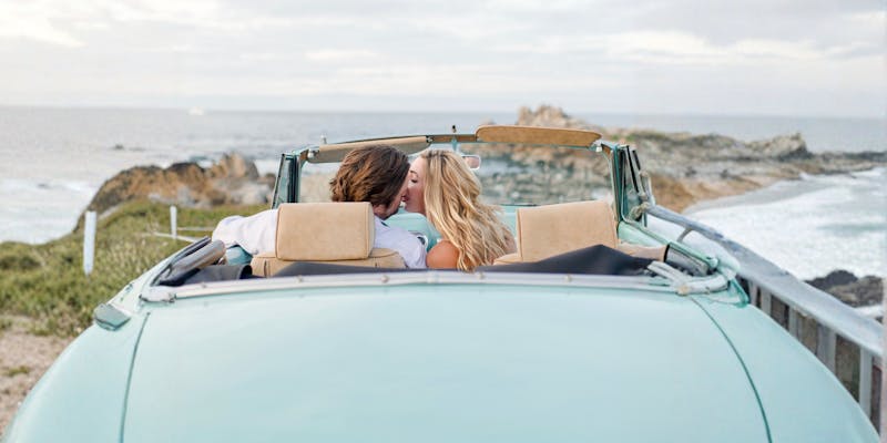 cinqe matchmaking couple kissing in car