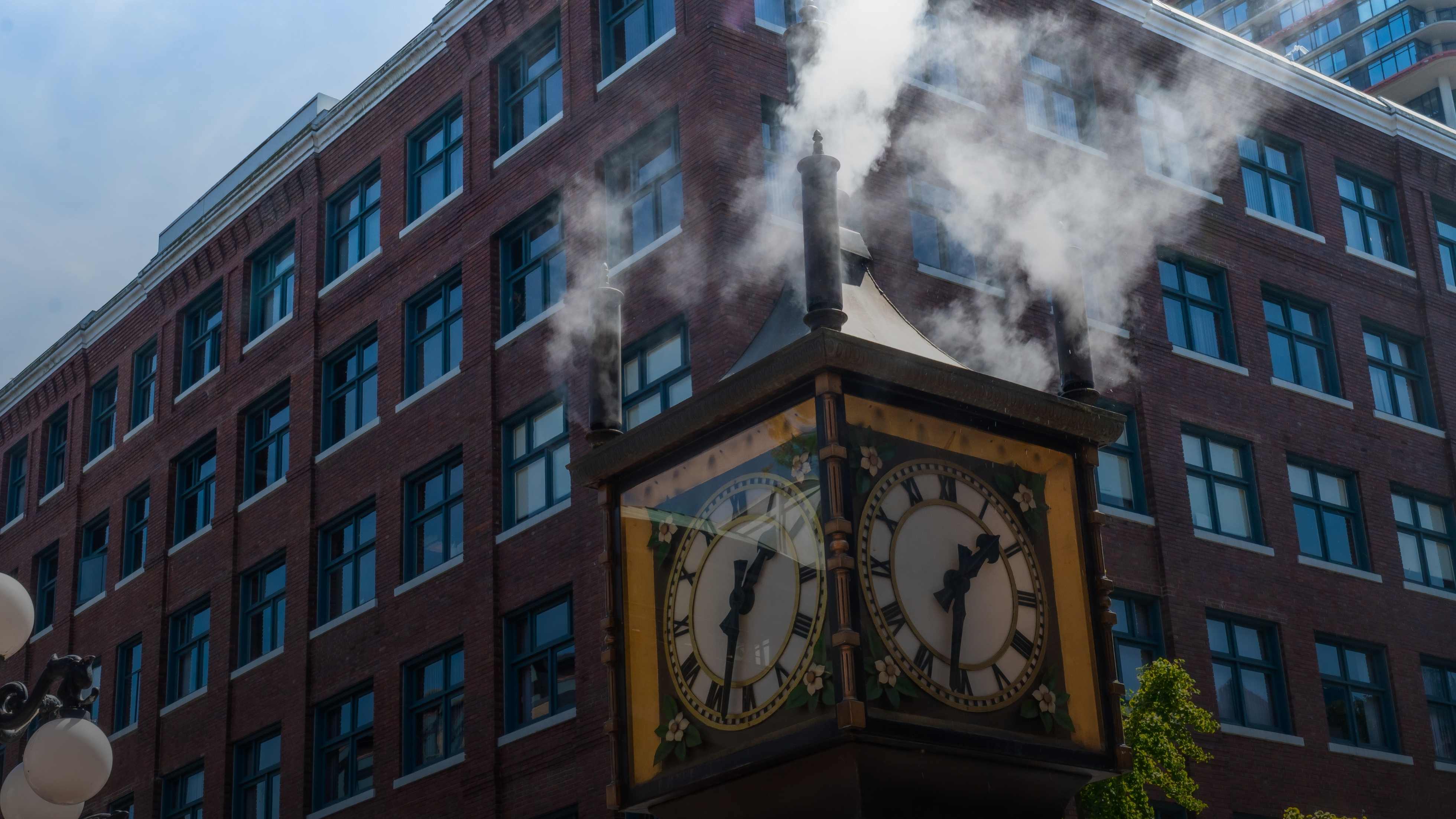 Where Successful Singles Meet in Vancouver