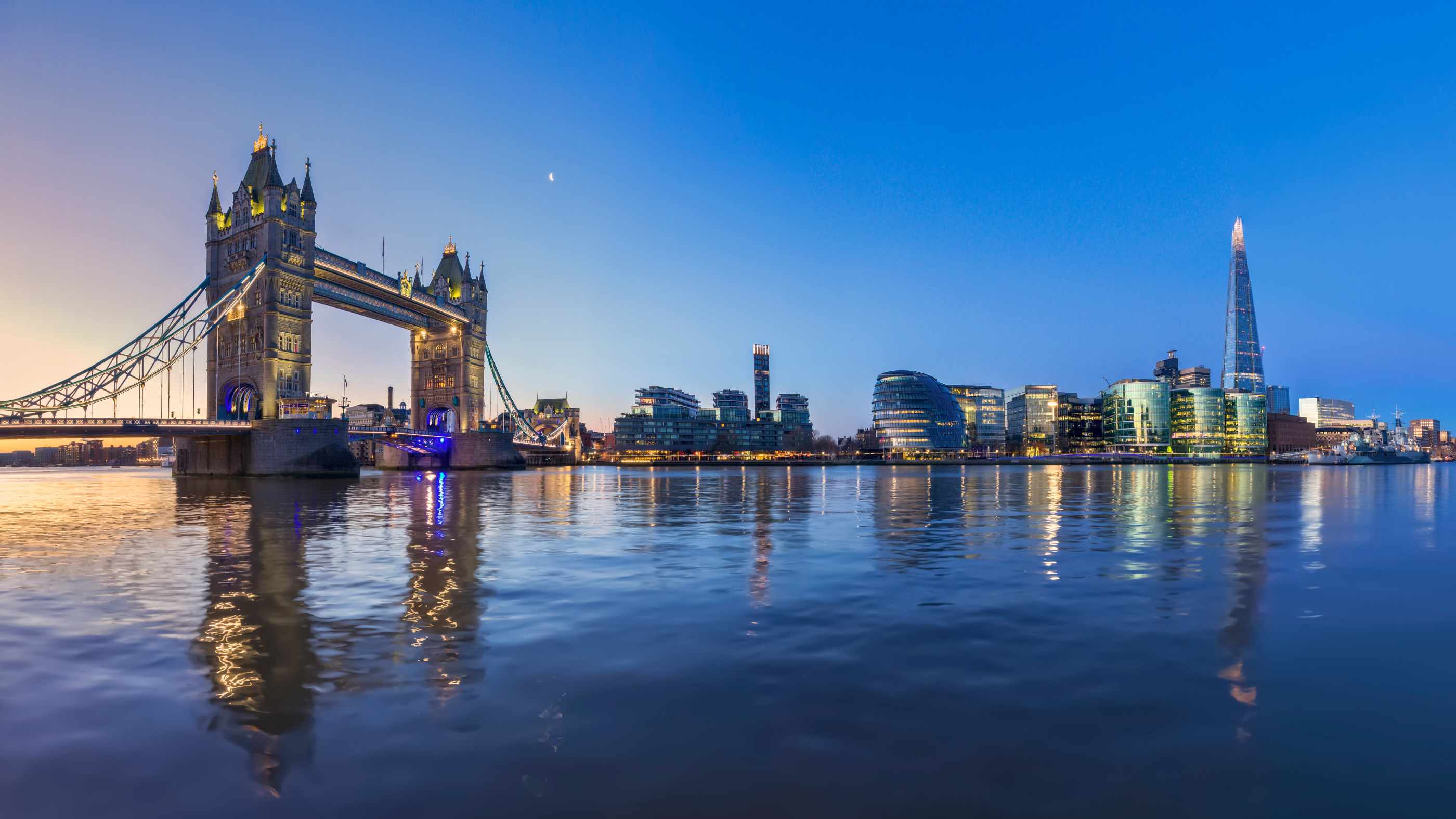 London Tower Bridge skyline matchmaking service