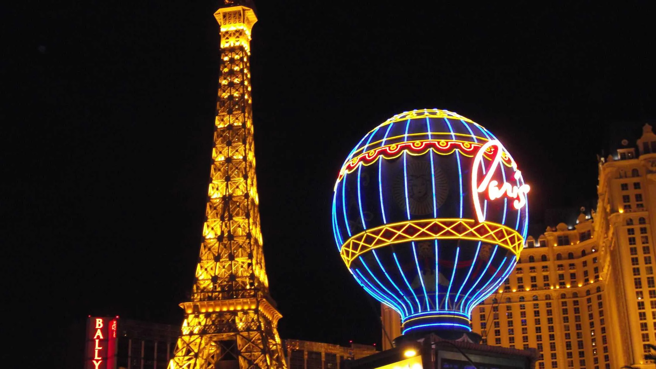 Dating in Las Vegas Isn’t What Most People Think