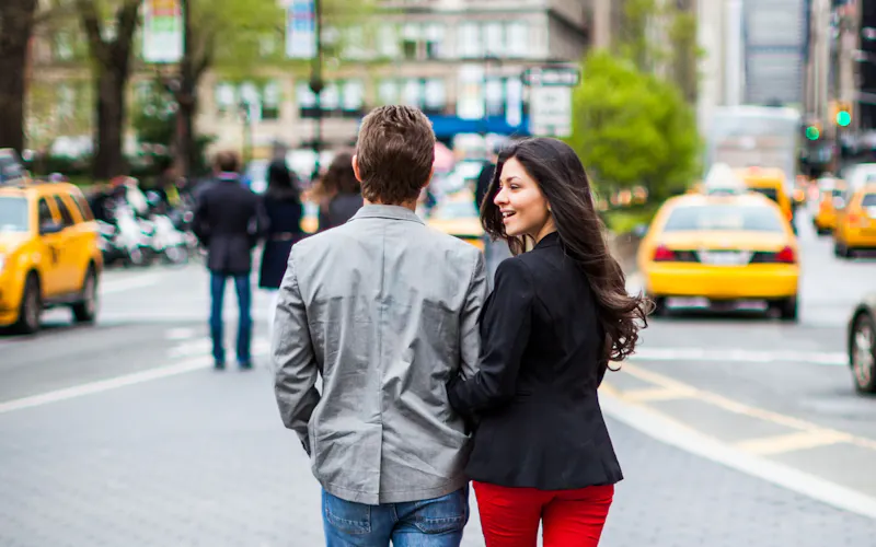 women on a date in NYC