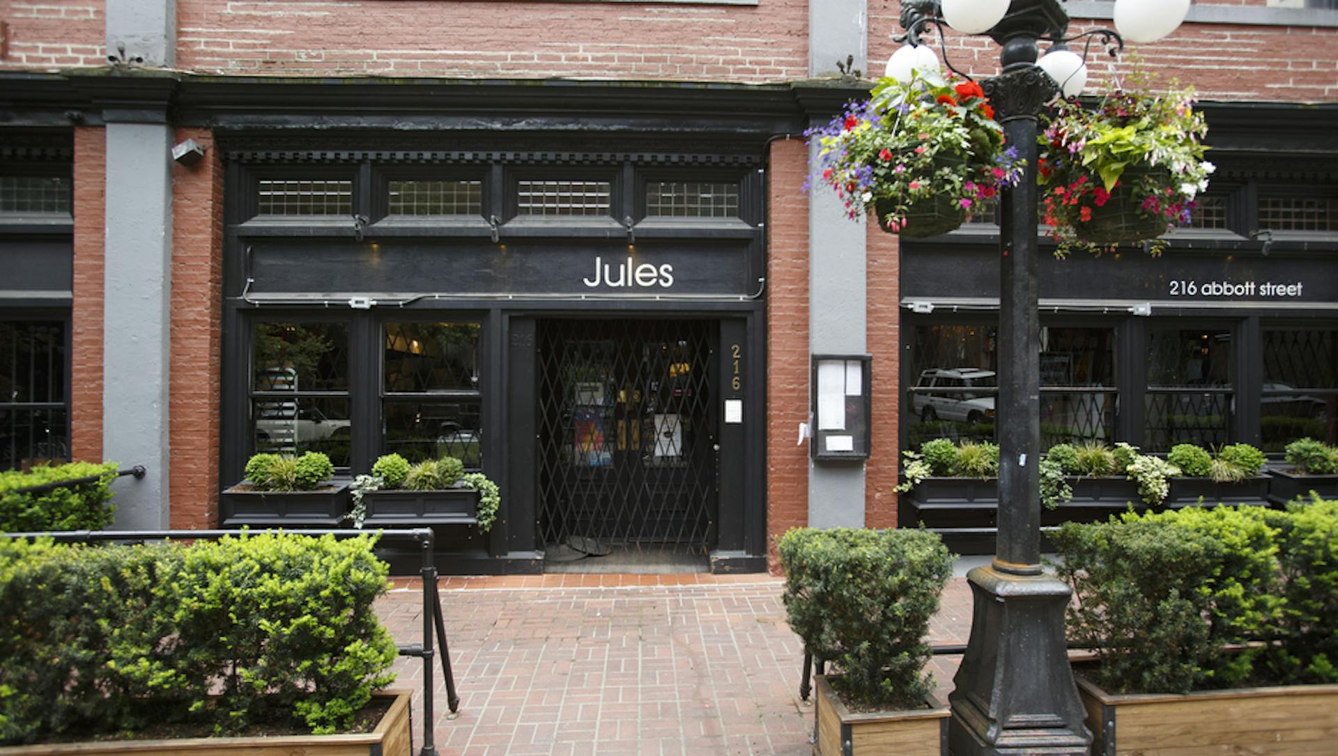 Jules Bistro