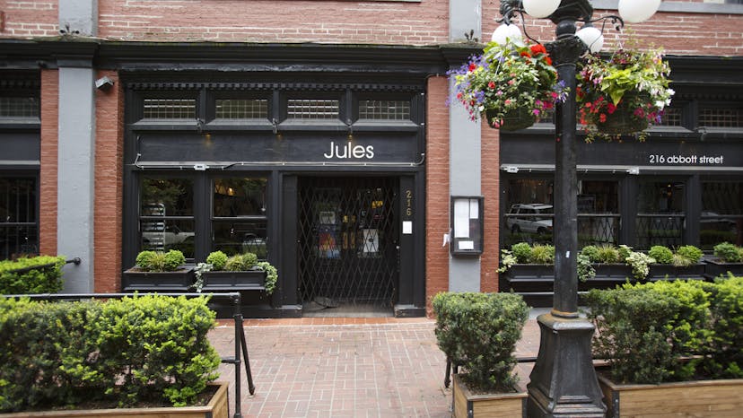 Jules Bistro