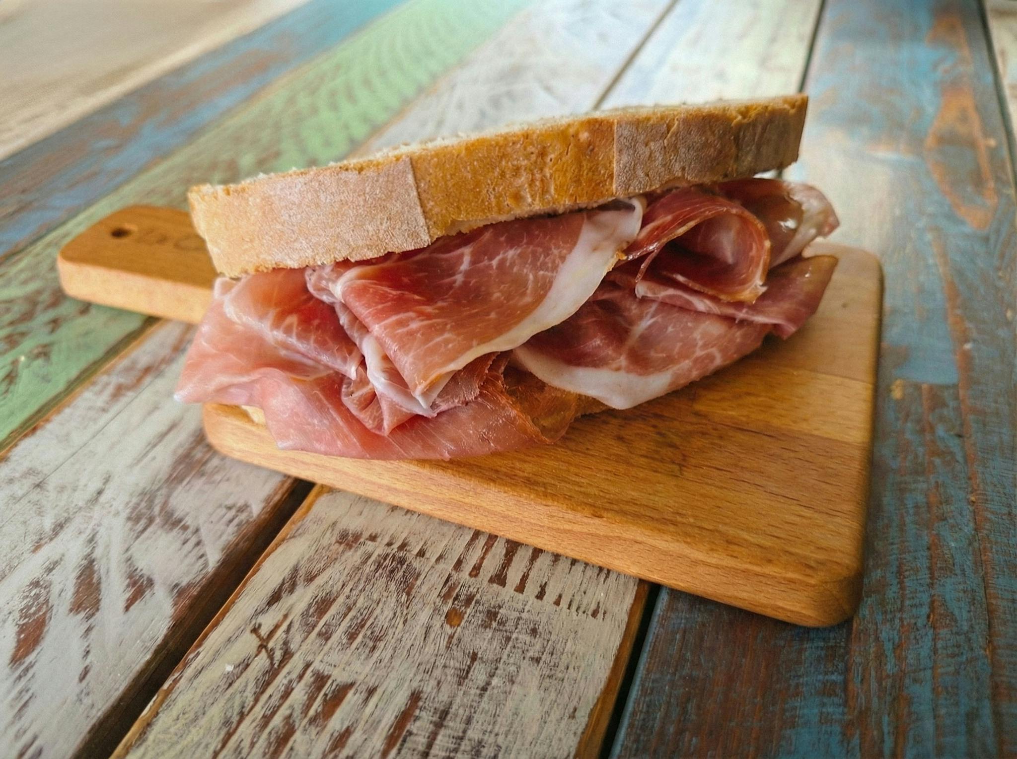 Panino La Cisterna