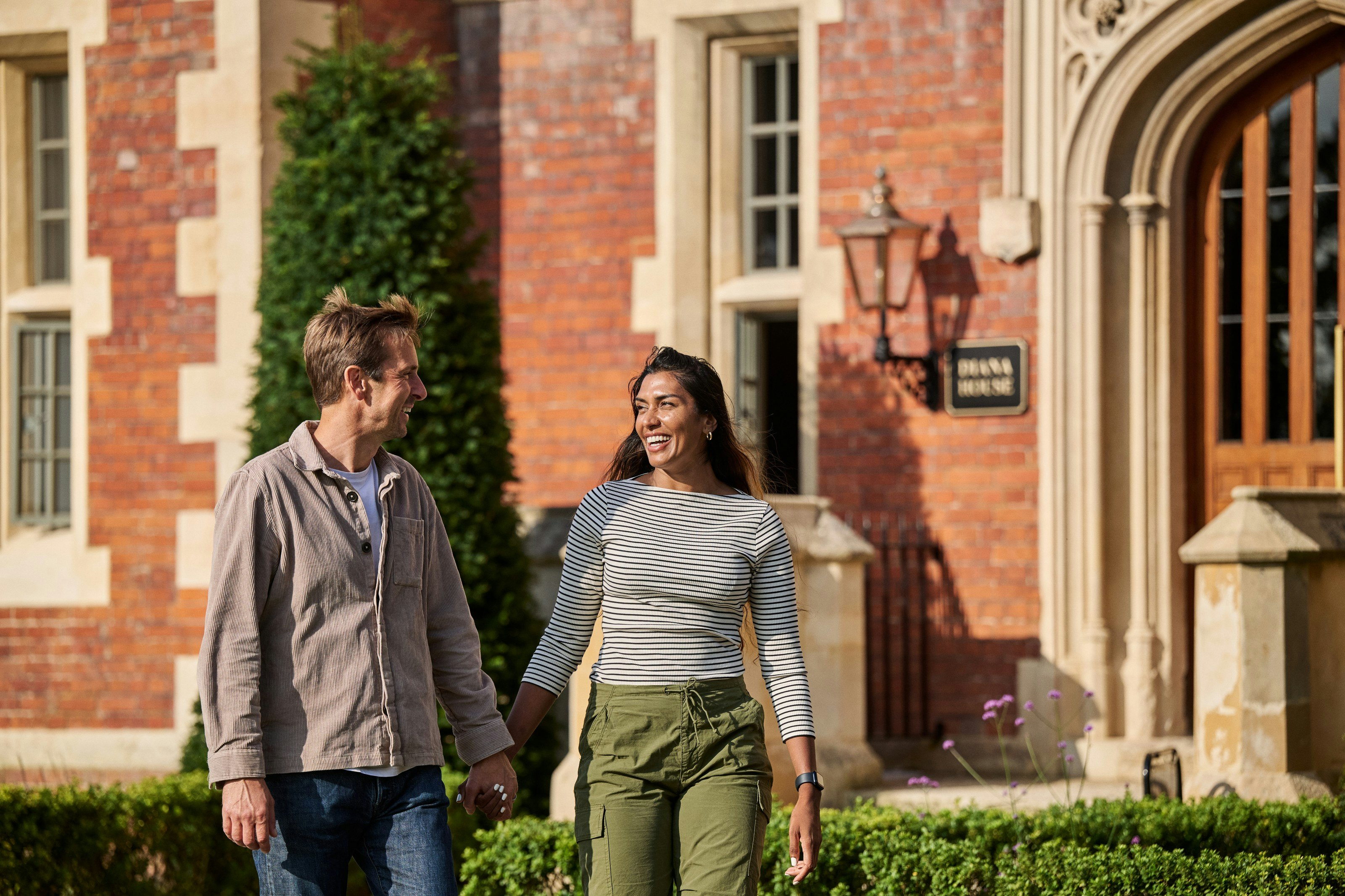 City and country Hub