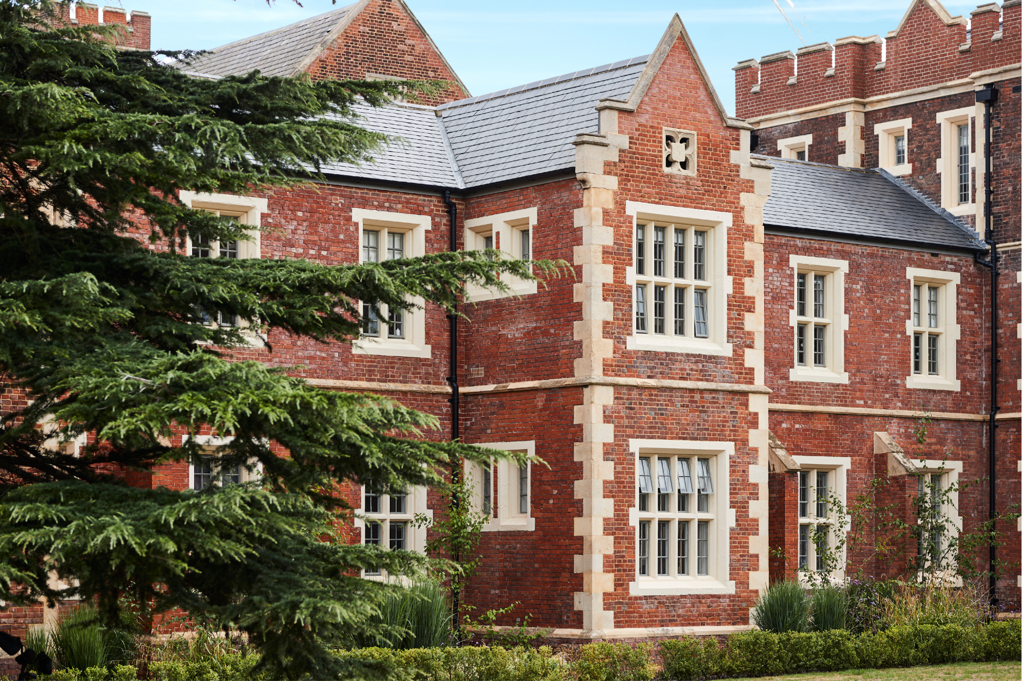 Caption: a large brick building