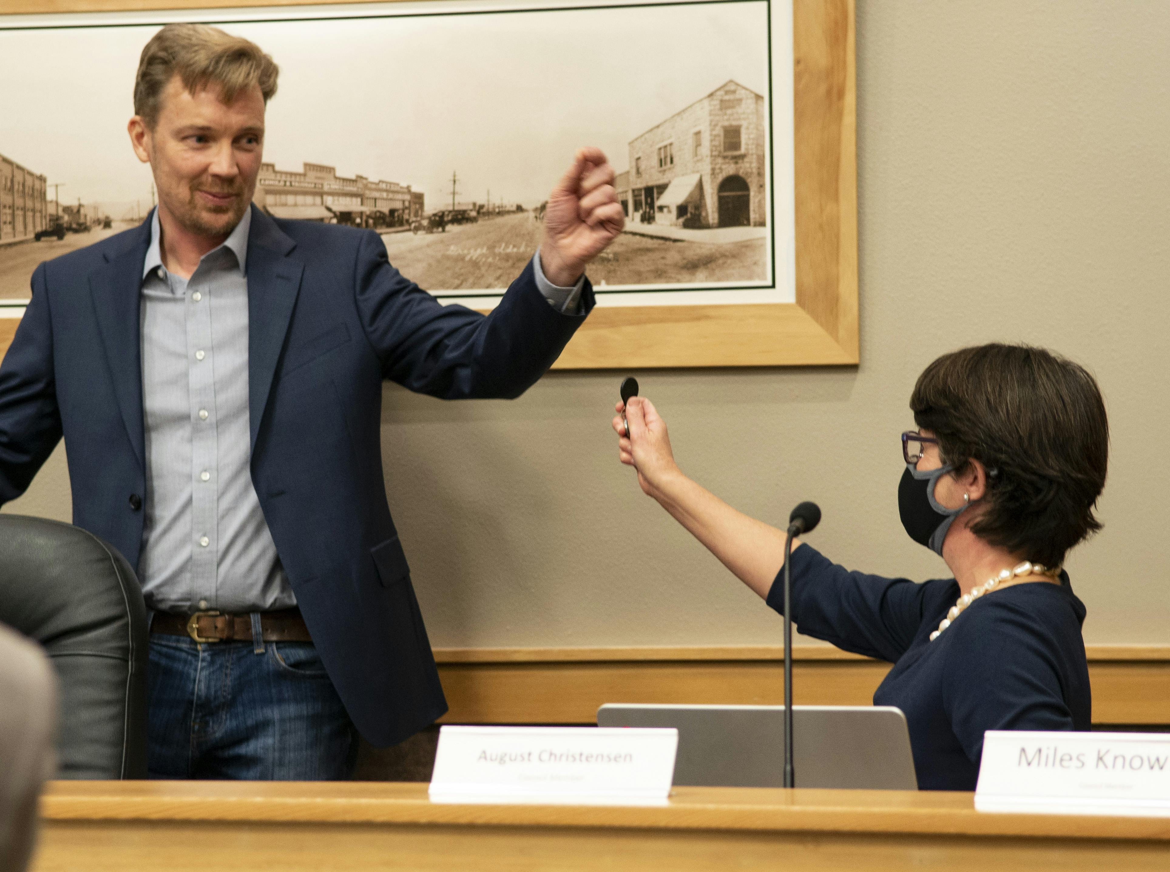 Mayor Johnson gives keys to new Mayor Christensen