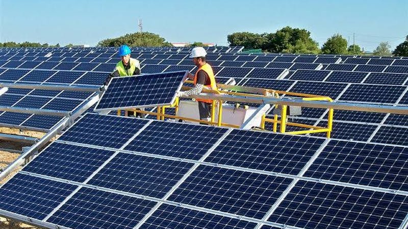 Solar power installation: Solar capacity to increase by 33% in the U.S. in 2020