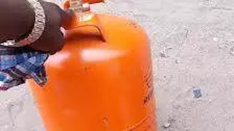 Avoid shaking of gas cylinder as it can cause explosion