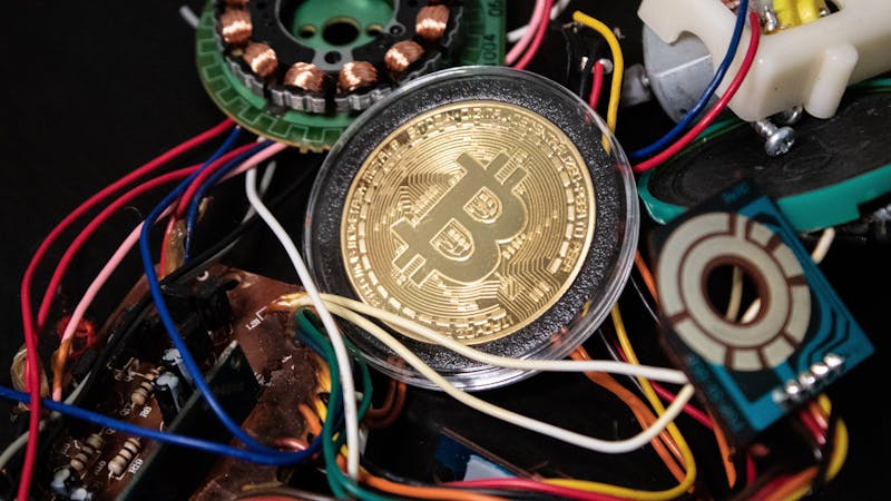 The bitcoin blockchain system.