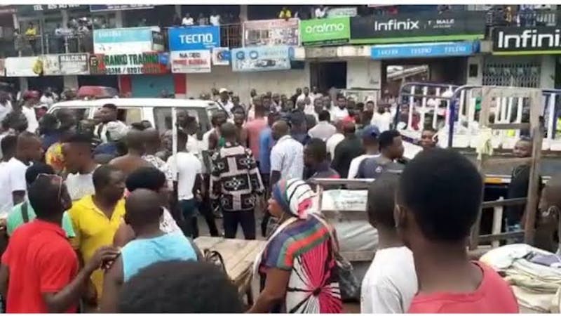 Nigerian traders in Ghana decry closure of shops by Ghana security officials backed by the Ministry of Trade