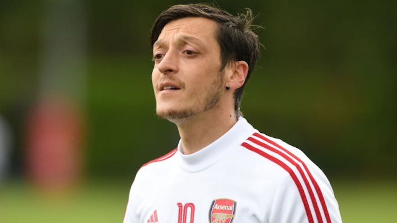 Arsenal might consider to recall Mesut Ozil to help the club this season