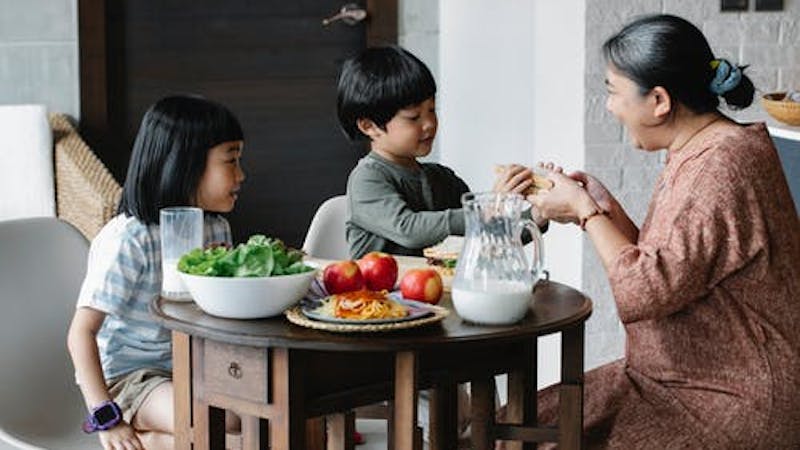 Foods to help kids maintain a healthy weight