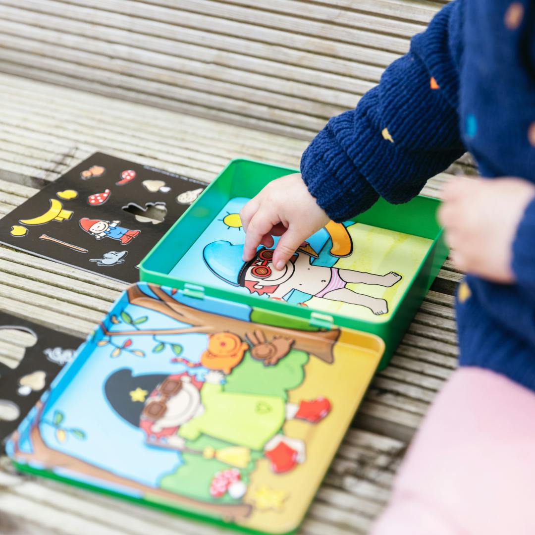 ISBN 5407009981029
Titel Magneetdoos Heksje Mimi speelt buiten